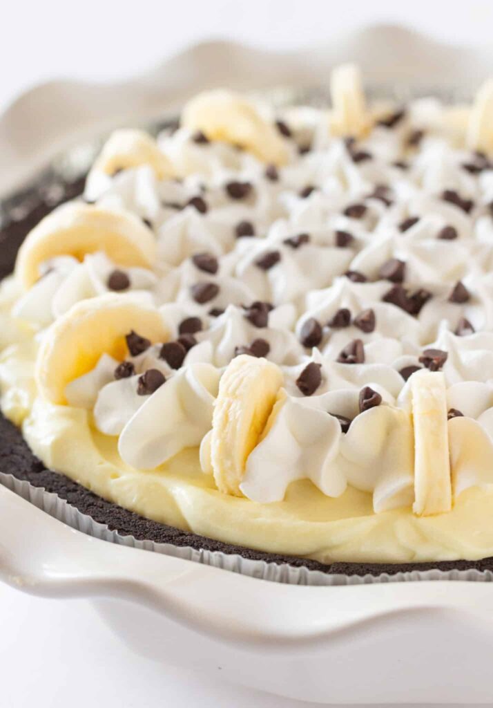 Recette facile de tarte à la crème à la banane et aux pépites de chocolat