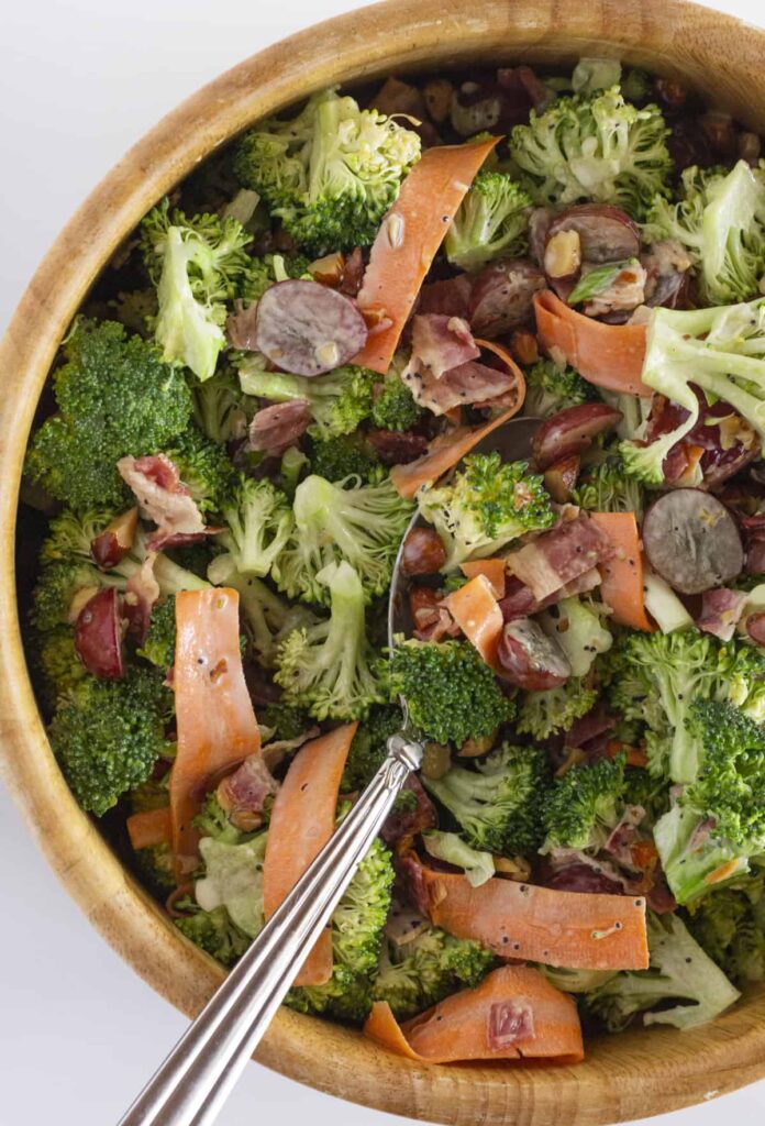 Salade Croquante de Brocoli avec Bacon