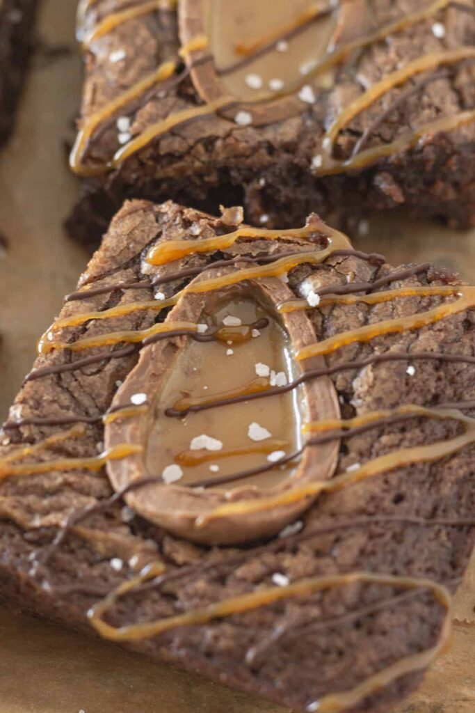 Brownies aux œufs en caramel pour Pâques faciles