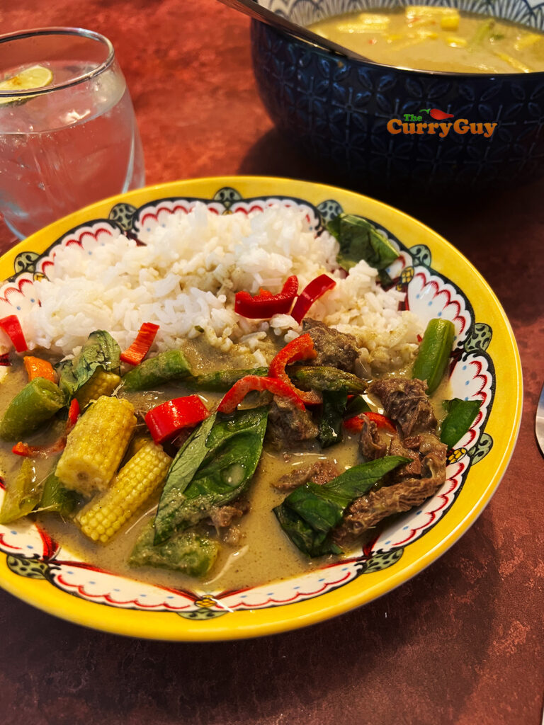 Curry Vert Thaï au Bœuf | Curry Vert Thaï en Une Seule Poêle