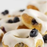 La meilleure recette de donuts aux myrtilles cuits au four