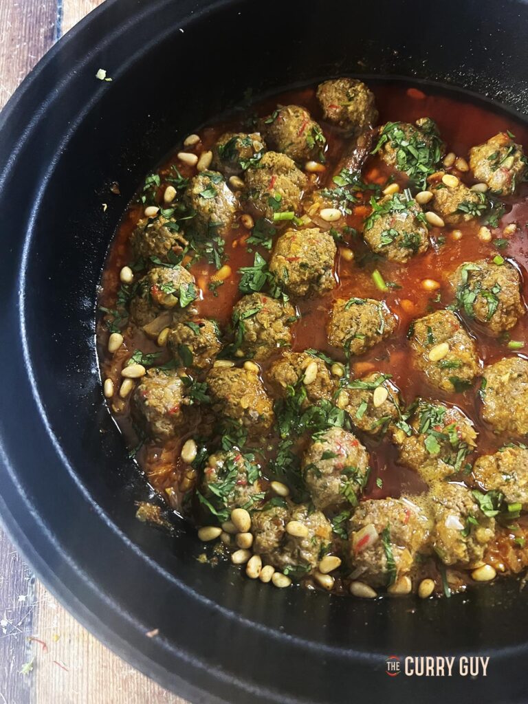 Boulettes de viande marocaines avec sauce au beurre safrané