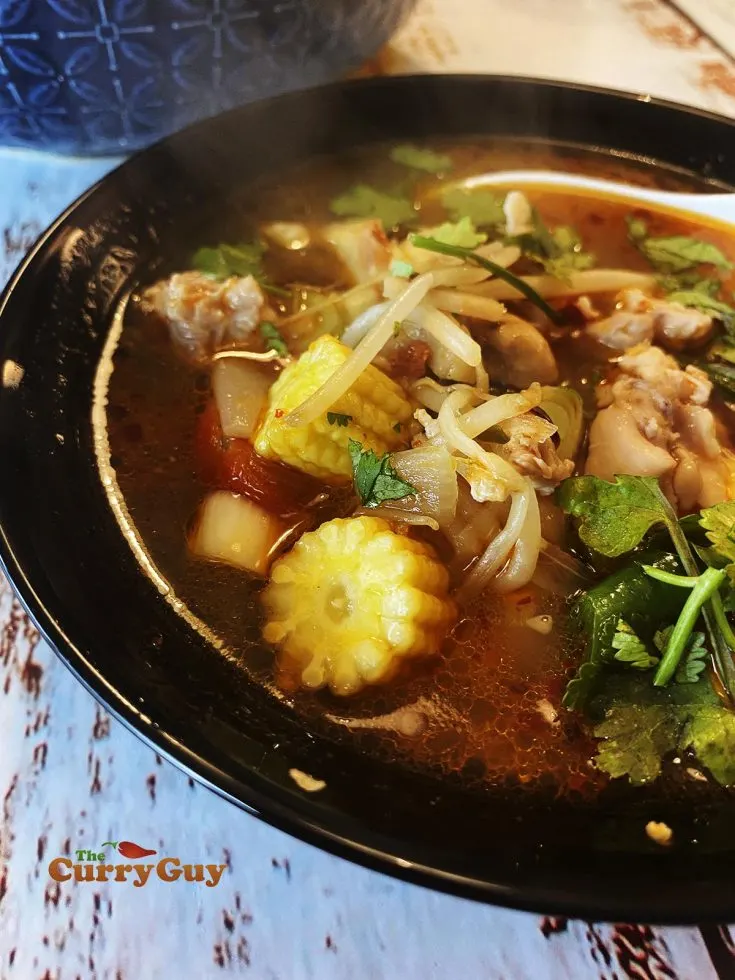 Tom Yum Gai Thaï | Soupe Épicée et Acide