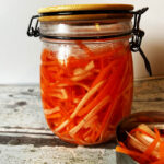 Carottes et Daikon Mariné à la Vietnamienne – Đồ Chua