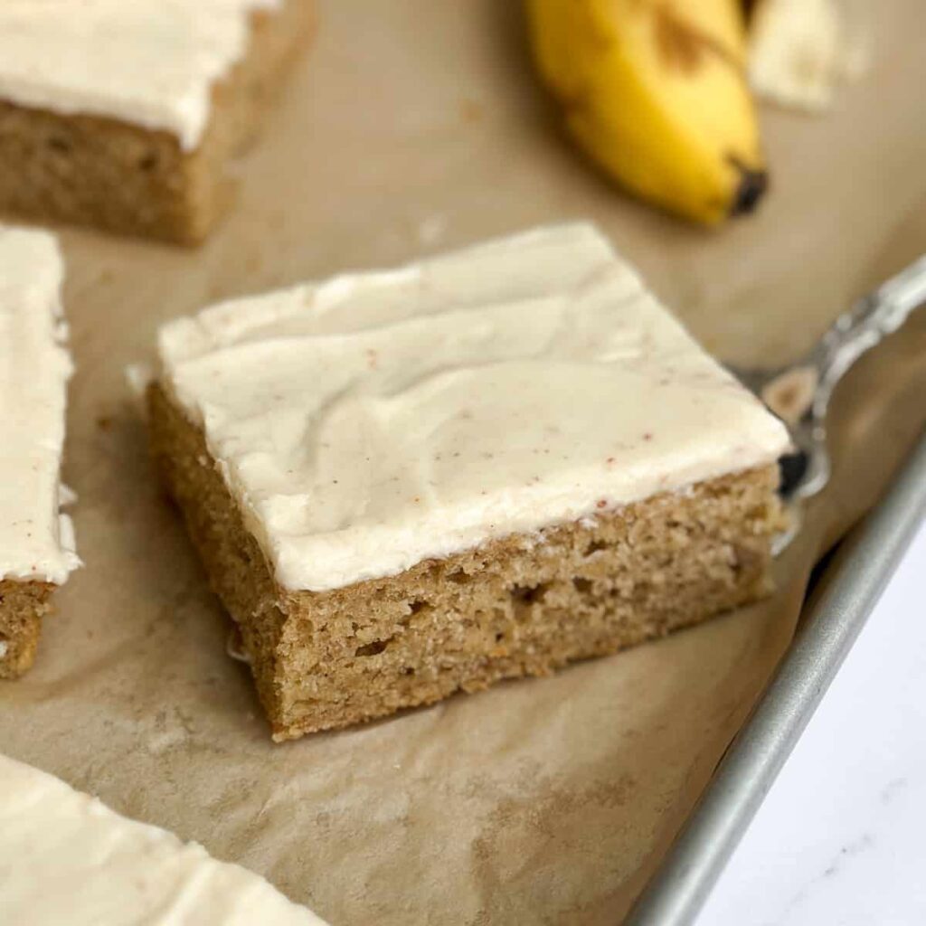 Gâteau à la Banane et au Beurre Noisette en Plaque